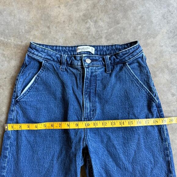 Abercrombie & Fitch high rise straight leg jeans with frayed hem - size 29” - Picture 7 of 7